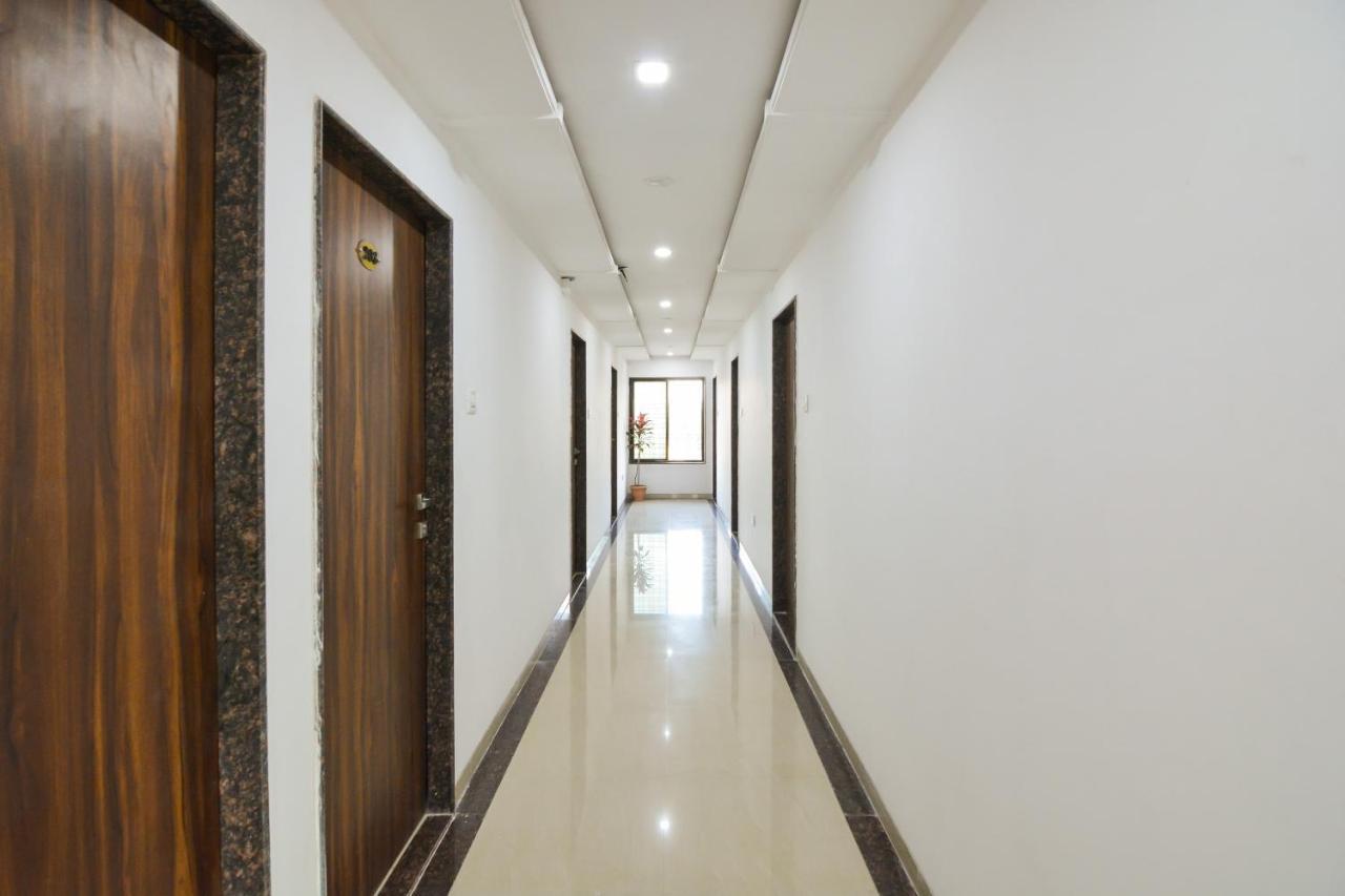 舍地 Sukrangu Palace酒店 外观 照片